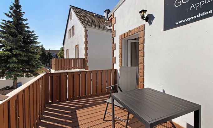 Irxleben Apartment | Apartment '1' with Lake View, Balcony and Wi-Fi