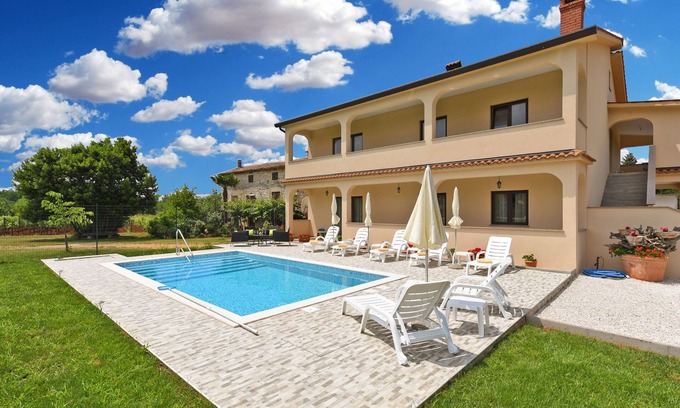 Kastelir-Labinci Apartment | Apartment 1664/17233 (Istria - Kaštelir), 7000m from the beach