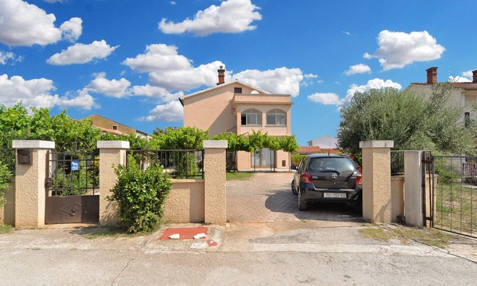 Liznjan Apartment | Apartment 1724/17873 (Istria - Liznjan), 1500m from the beach