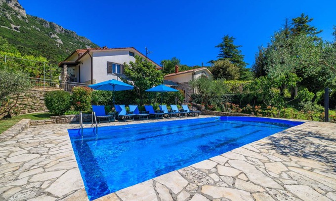 Plomin Apartment | Apartment ∙ 2 bedrooms ∙ 4 guests