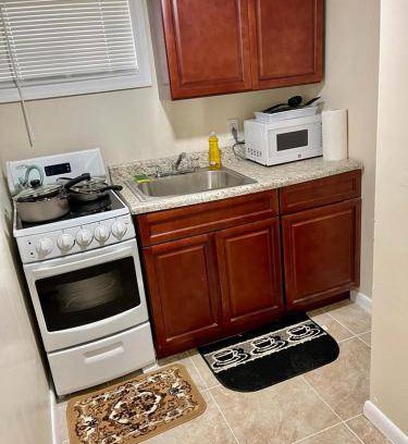 Weequahic Apartment | Apartment ∙ 2 bedrooms ∙ 4 guests