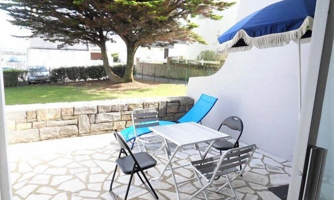 Kerroch Apartment | Apartment 2 rooms 4 people with WIFI 50 m from the beach of Courégant