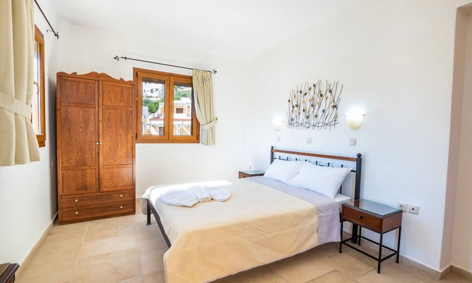 Karpathos Apartment | Apartment '2' with Mountain View, Wi-Fi and Air Conditioning