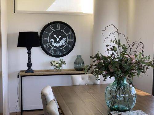 Abbotsford Apartment | Apartment ∙ 3 bedrooms ∙ 5 guests