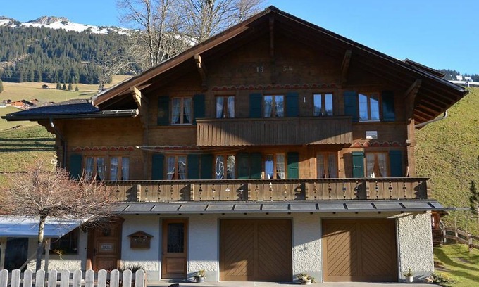 Lauenen Apartment | Apartment ∙ 4 bedrooms ∙ 7 guests
