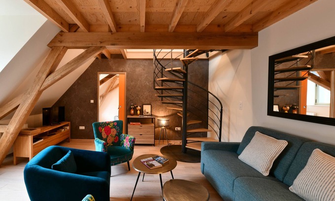 Le Palais Apartment | Apartment '6 - Seigneurie Fouquet - Cocagne' with Wi-Fi