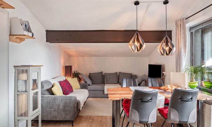 Weidach Apartment | Apartment 'Adlerblick' with Mountain View, Balcony and Wi-Fi