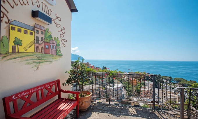 Pieve Ligure Apartment | Apartment 'Agriturismo Le Pale - Gardenia' with sea view, Wi-Fi and air conditioning