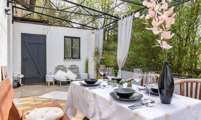 Schlatt Apartment | Apartment 'Alb Glück 2' with Private Terrace, Private Garden and Wi-Fi