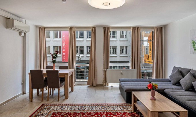 Ludwigsvorstadt-Kliniken Apartment | Apartment 'Aldars 2' with Balcony, Wi-Fi and Air Conditioning