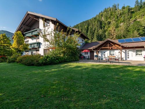 Agsdorf Apartment | Apartment Alpenrose Apartment 4 by Interhome