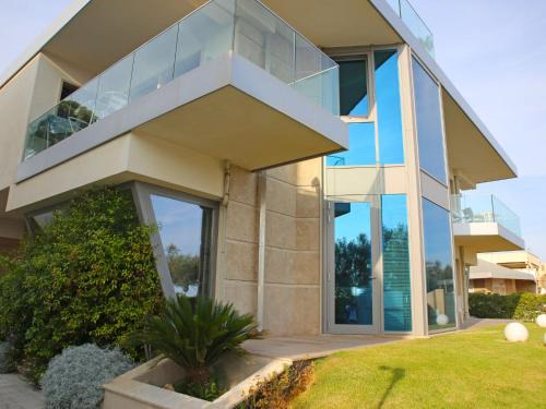 Terracina Apartment | Apartment Appartamento 3 by Interhome