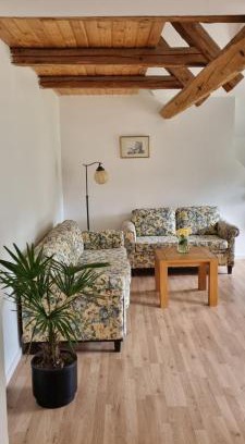 Vejby Apartment | Apartment at Havegaard, beautiful old farm surrounded by beautiful nature close to the coast