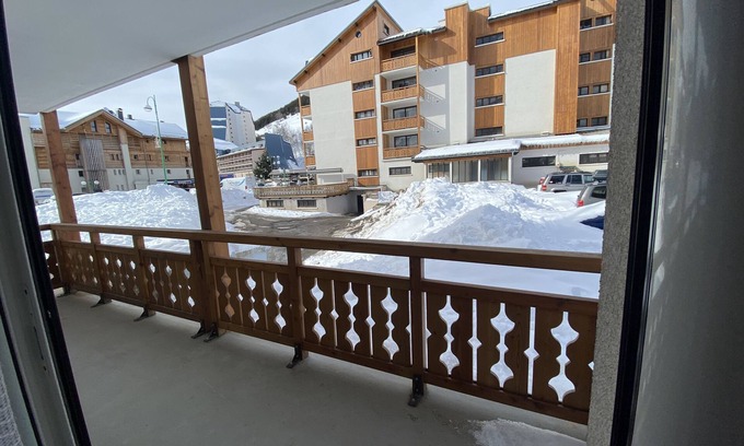 Les Deux Alpes Apartment | Apartment at the foot of the slopes resort center 6 PERS