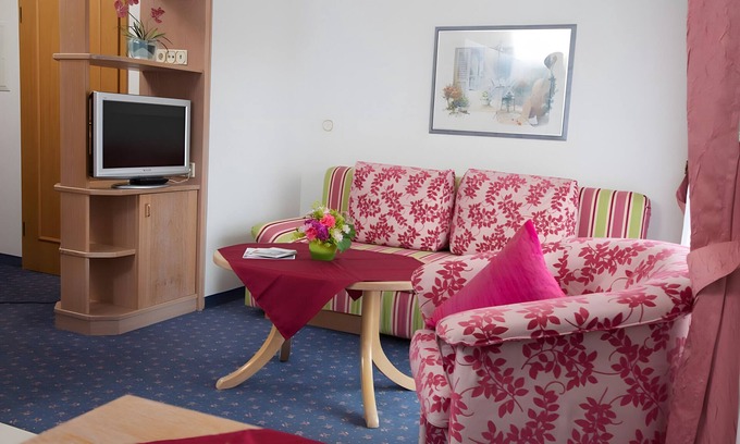 Tonbach Apartment | Apartment 'B 22' with Mountain View, Private Terrace and Wi-Fi