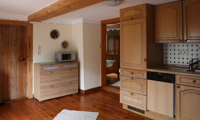 Mudau Apartment | Apartment B - Historic Odenwälder house with house Elztalblick