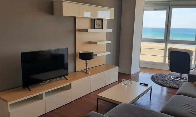 Zarautz Apartment | Apartment Bañeru 3 - Fisrt line beach, city centre accommodation by Egona