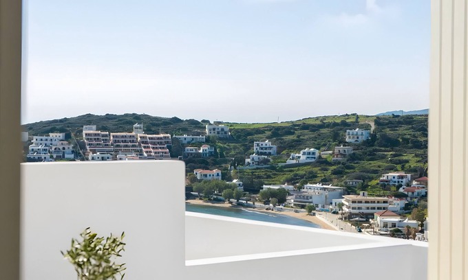 Mpatsi Apartment | Apartment 'Batsi View House' with Sea View, Wi-Fi and Air Conditioning