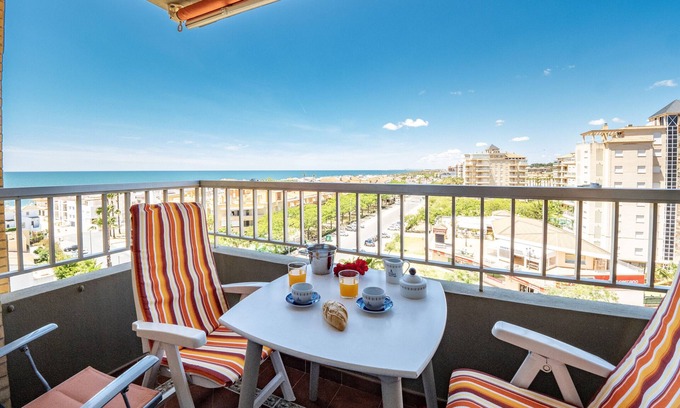 Islantilla Apartment | Apartment 'Bonito Piso a 1 Minuto de la Playa' with Sea View, Terrace & Wi-Fi