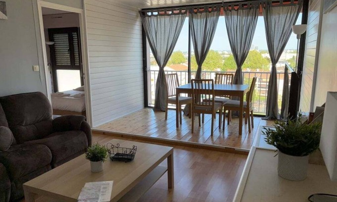 Merignac Apartment | Apartment Bordeaux Mérignac with Parking