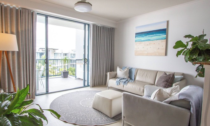 Alexandra Headland Apartment | Apartment by the beach!