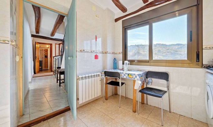 La Vilella Baixa Apartment | Apartment 'Ca La Palmira' with Mountain View, Wi-Fi and Air Conditioning
