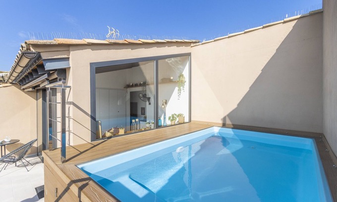 Palouet Apartment | Apartment 'Cal Comorera' with Private Pool, Wi-Fi and Air Conditioning