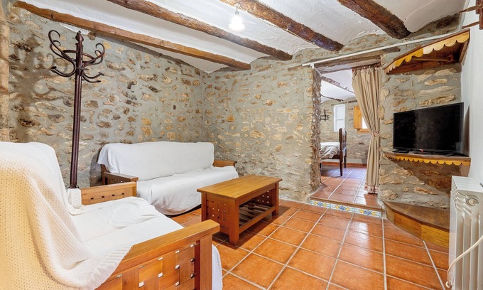 Masdenverge House | Apartment 'Casa Elisa' with Private Terrace, Wi-Fi and Air Conditioning