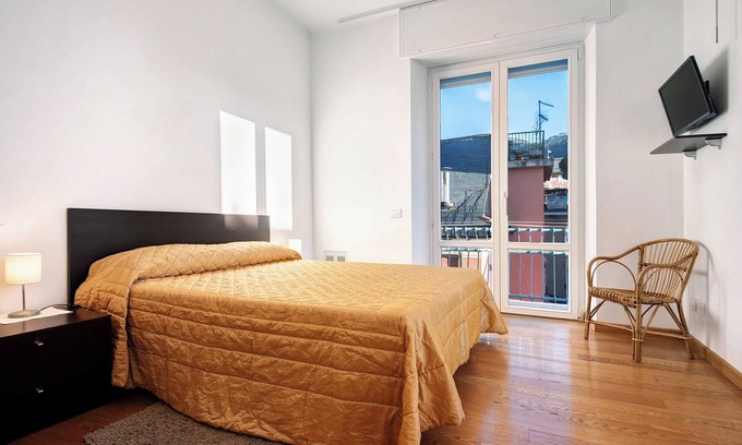 Levanto Apartment | Apartment 'Casa Mare Levanto 1' with Shared Terrace and Wi-Fi