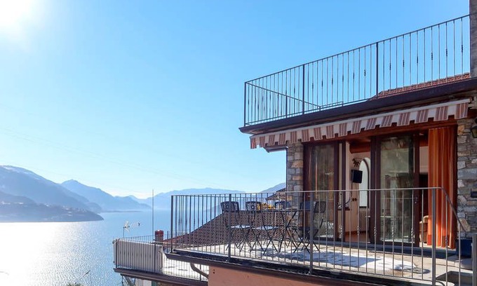 San Carlo Apartment | Apartment Casa Spagnola in Gravedona (CO), Lake Como - 6 persons, 3 bedrooms