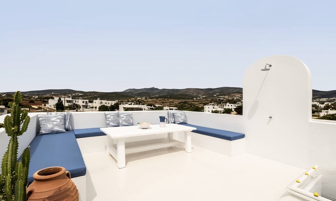Aliki Apartment | Apartment 'Cavos Paros Rooftop' with Sea View, Wi-Fi and Air Conditioning