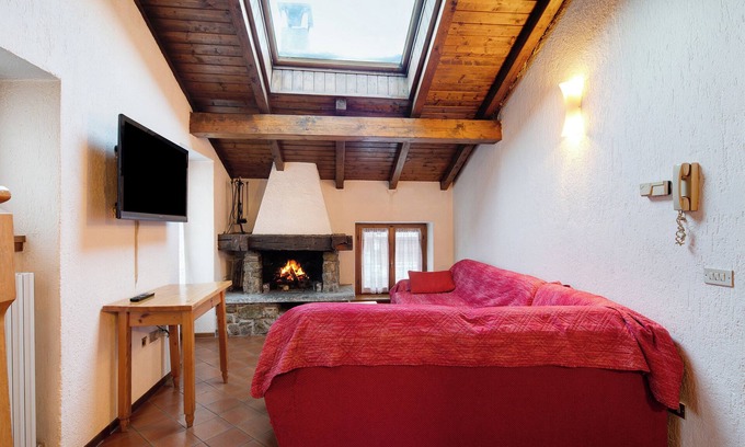 Livigno Apartment | Apartment 'Chalet Meridiana Appartamento 9' with Mountain View