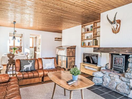 Samedan Apartment | Apartment Chesa Primula by Interhome