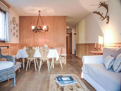 Celerina-Schlarigna Apartment | Apartment Chesa Tschierv II 30 by Interhome