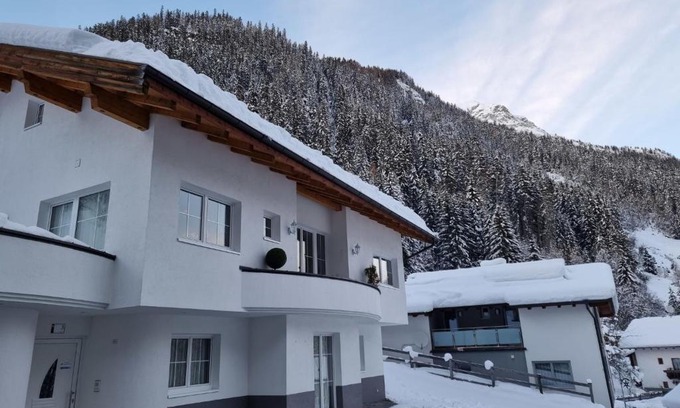 Ischgl Apartment | Apartment Christians Hamat by Interhome