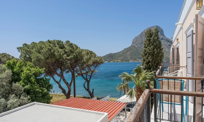 Massouri Apartment | Apartment 'Clio Side Sea View' with Shared Garden, Wi-Fi and Air Conditioning
