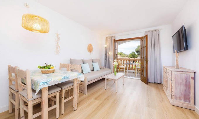 Canyamel Apartment | Apartment Close to the Beach with Pool Access, Private Terrace, Air Conditioning and Wi-Fi