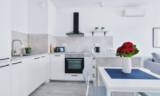 Mokotow Apartment | Apartment CYBERNETYKI 7 with A/C