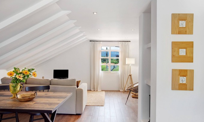 Santana Apartment | Apartment 'Da Olides - Studio' with Mountain View, Balcony and Wi-Fi