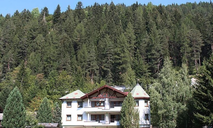 Pettneu am Arlberg Apartment | Apartment Diana by Interhome