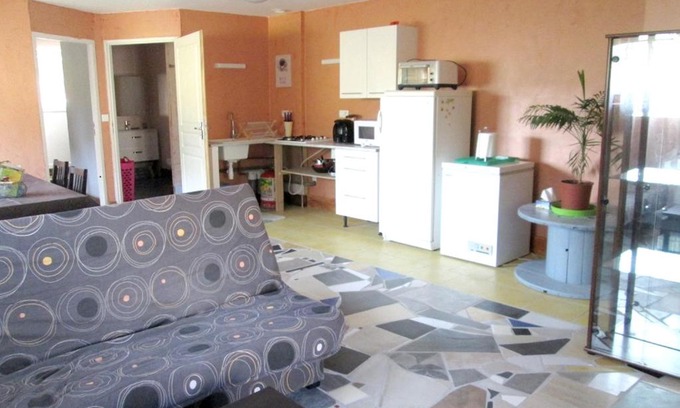 Gezier-et-Fontenelay Apartment | Apartment Domaine de Fontenelay