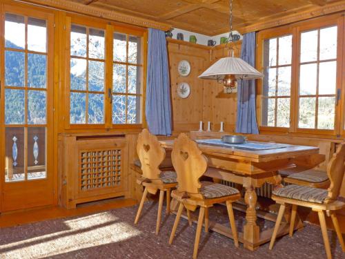 Wengen Apartment | Apartment Drei Tannen by Interhome