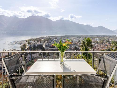 Muralto Apartment | Apartment Egner- Apt-Panorama by Interhome