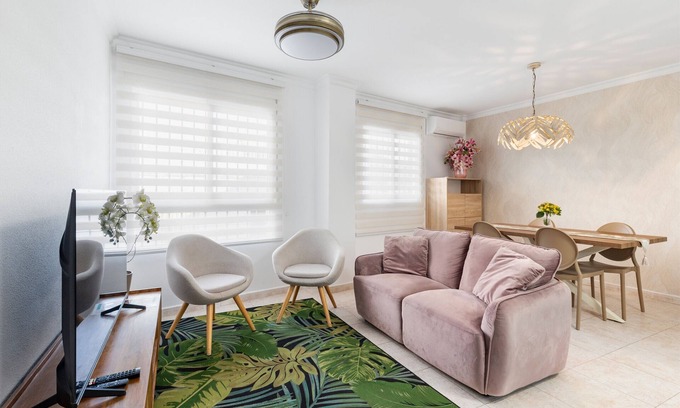 Aguilas Apartment | Apartment 'El Corazon De Aguilas' with Wi-Fi and Air Conditioning