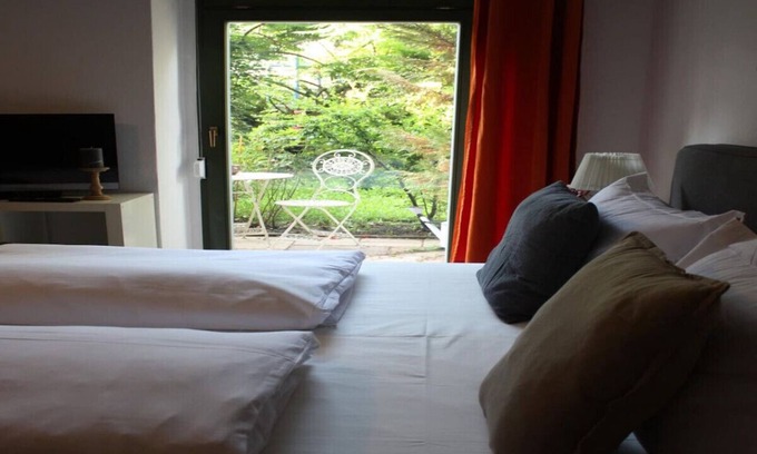 Zentrum-Sued Apartment | Apartment-Ensuite with Shower-Terrace near Bayerischer