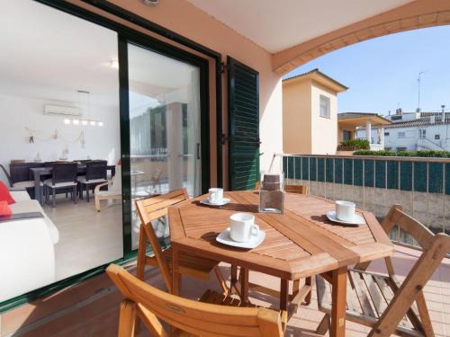 L'Escala Apartment | Apartment Escorxador by Interhome