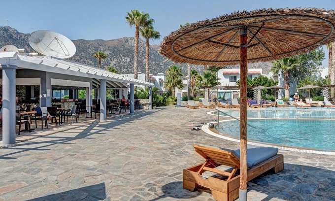 Kardamena Apartment | Apartment 'Evripides Family One -bedroom 2' with Shared Pool, Shared Garden and Air Conditioning
