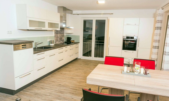 Wuchzenhofen Apartment | Apartment 'Ferienwohnung Im Allgäu - Biber 2' with Shared Garden, Balcony and Wi-Fi