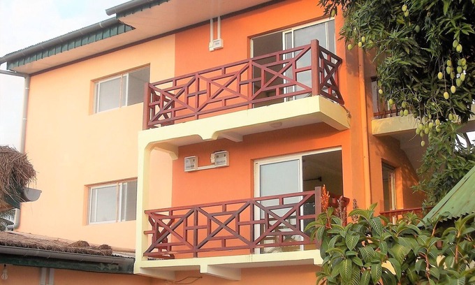 Kribi Apartment | Apartment-Family (4) Shower-Balcony Ocean view B &