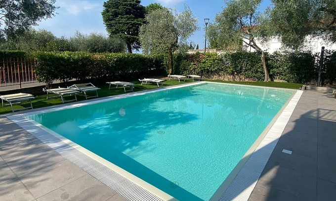 Toscolano Maderno Apartment | Apartment Farfalla with air conditioning, pool 10 x 5 and parking, 250 meters from the lake